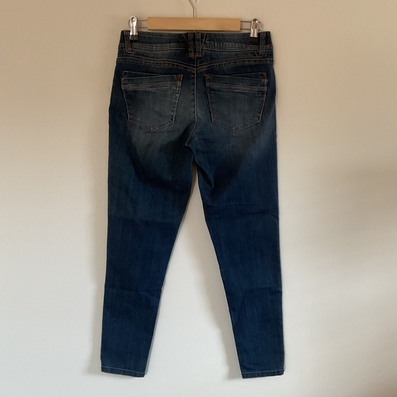 NWT Democracy Ab Technology Skinny Blue Jeans Sz 6 Mold and Hold Booty Lift - Picture 7 of 13